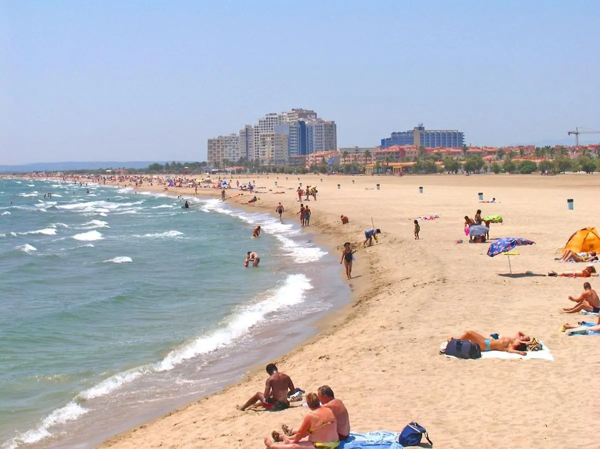 Apart-Rent Apartamento Mirablau 0085 Empuriabrava 0*,  Espanha